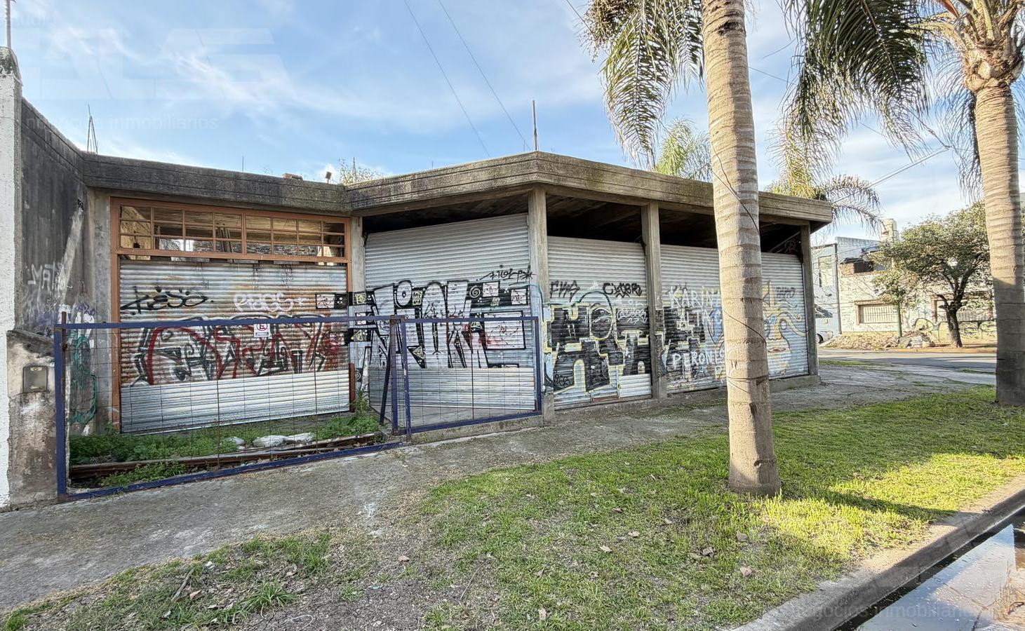 Foto de LOCAL | 186 M² | ESQUINA | LOSA PARA AMPLIAR | 3 BAÑOS | ITUZAINGÓ SUR, imagen 3