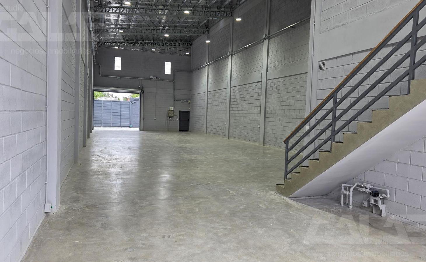 Foto de GALPÓN | 320 M2 | OFICINAS EQUIPADAS | TODO NUEVO | FONDO LIBRE |, imagen 4