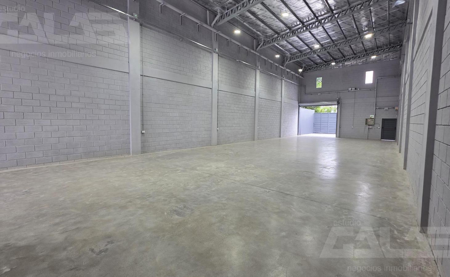 Foto de GALPÓN | 320 M2 | OFICINAS EQUIPADAS | TODO NUEVO | FONDO LIBRE |, imagen 3