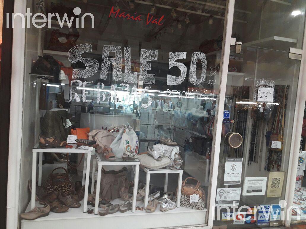 Local en Planta Baja en "Galeria del Caminante".- Excelente Zona Comercial