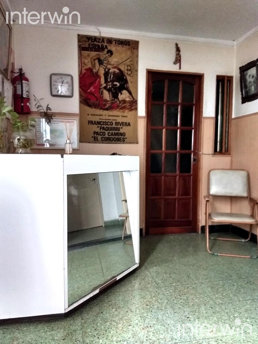 Edificio Comercial en Venta en Flores - Hotel de 2 Plantas 1