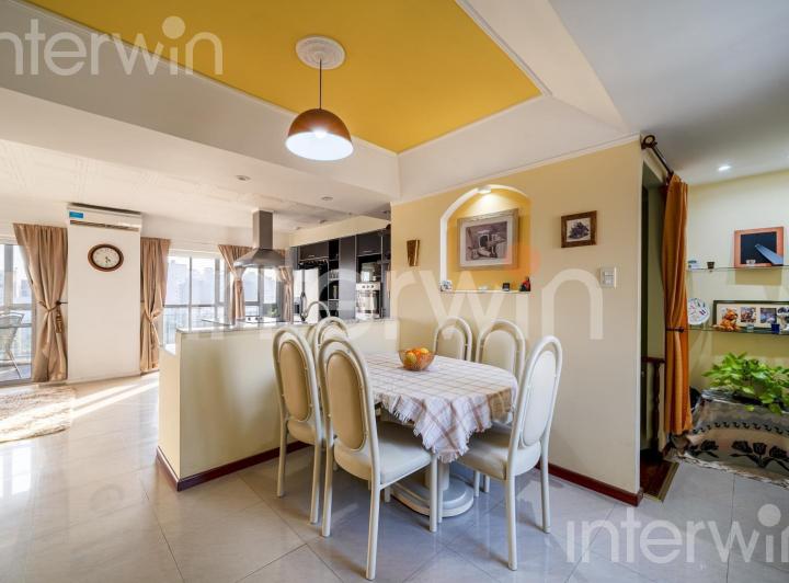 Departamento - Duplex  - 4 Ambientes con doble balcon - San Telmo . 3