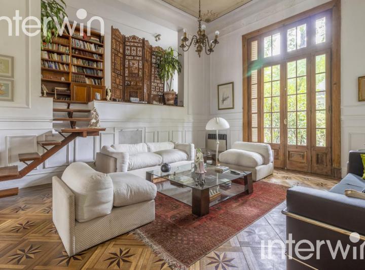 Casa de 8 amb., con piscina y 3 Cocheras. Belgrano - Venta 3
