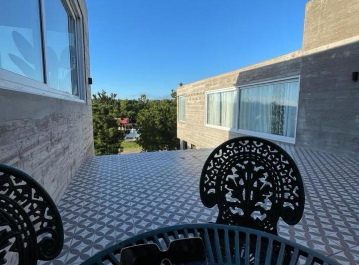 Casa - 6 ambientes - Amoblado - 5 Cocheras - Pinamar - VENTA 5