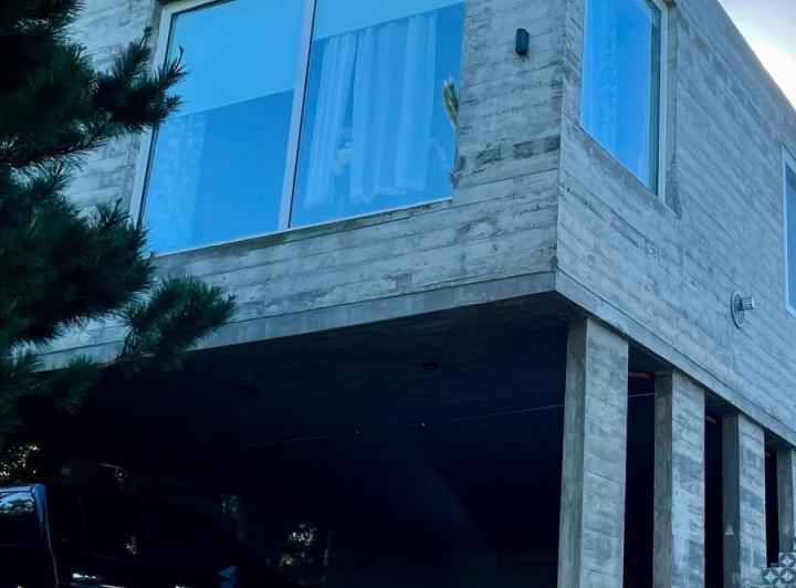 Casa - 6 ambientes - Amoblado - 5 Cocheras - Pinamar - VENTA 2