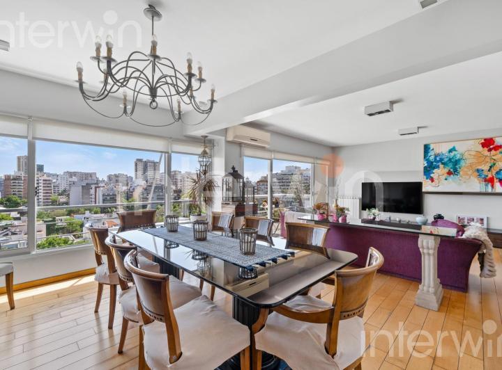 Duplex de 5 Ambientes con dependencia - Balcón - Parrilla - Cochera - Caballito - VENTA 5