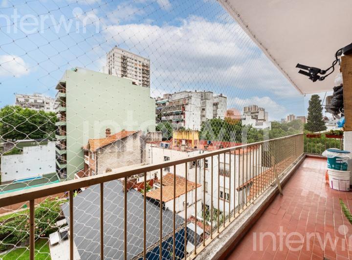 Departamento - 3 ambientes -  balcon y cochera - Belgrano - VENTA 2