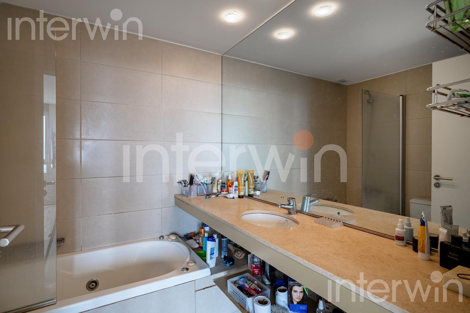 Departamento en Venta - 4 ambientes - Piso alto - Balcón - Cocheras - Palermo - Palermo Hollywood
