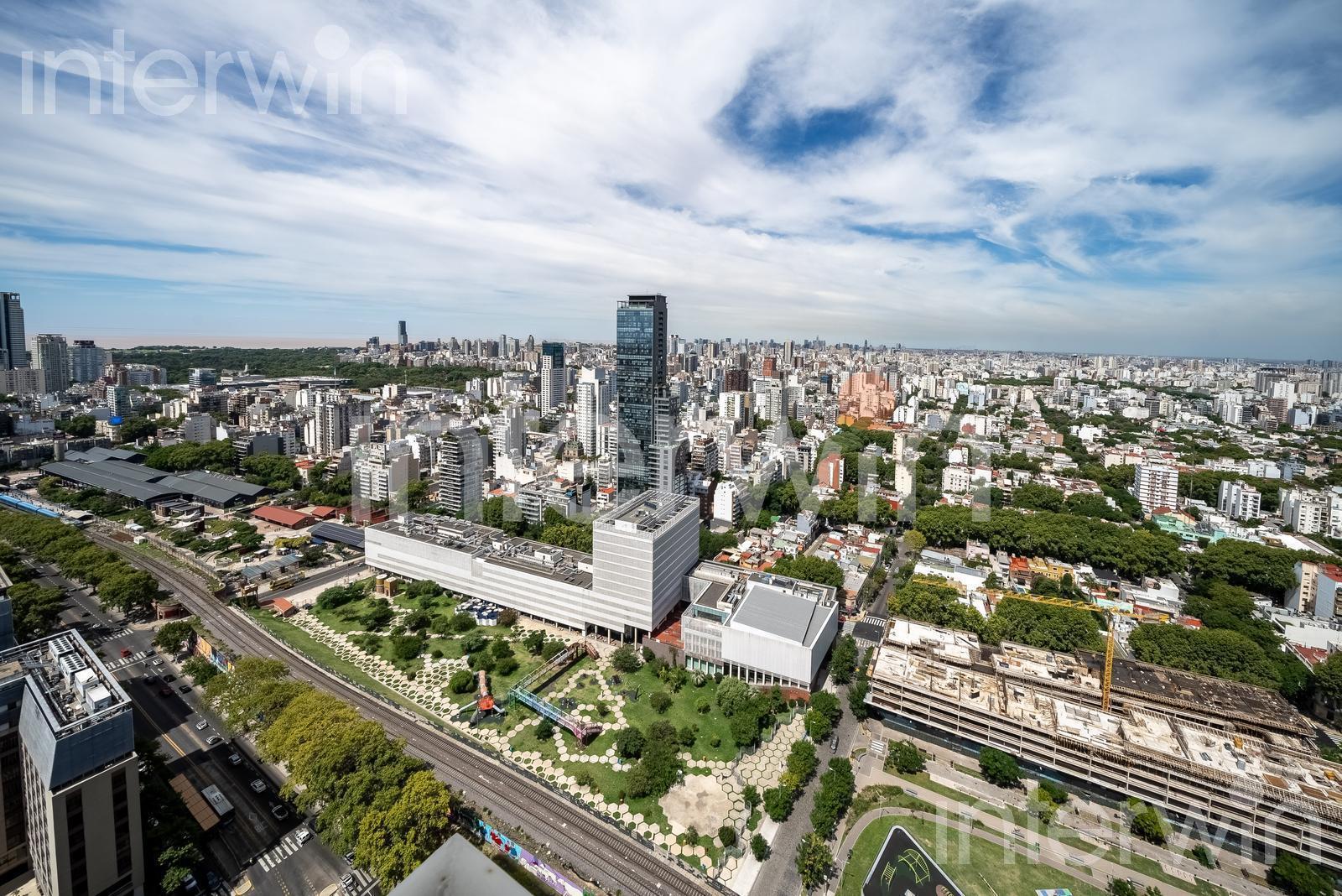 Foto de Departamento en Venta - 4 ambientes - Piso alto - Balcón - Cocheras, imagen 2