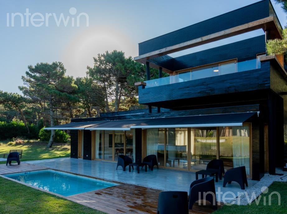 Foto de Casa en Venta - 6 Ambientes - Full Amenities - Cochera - Pinamar, imagen 5