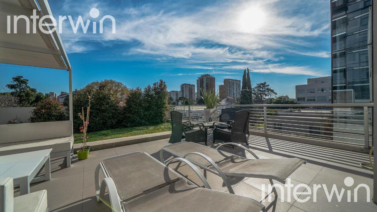 Foto de Casa en Venta - 6 ambientes - Terraza propia - 4 cocheras - Fórum, imagen 5