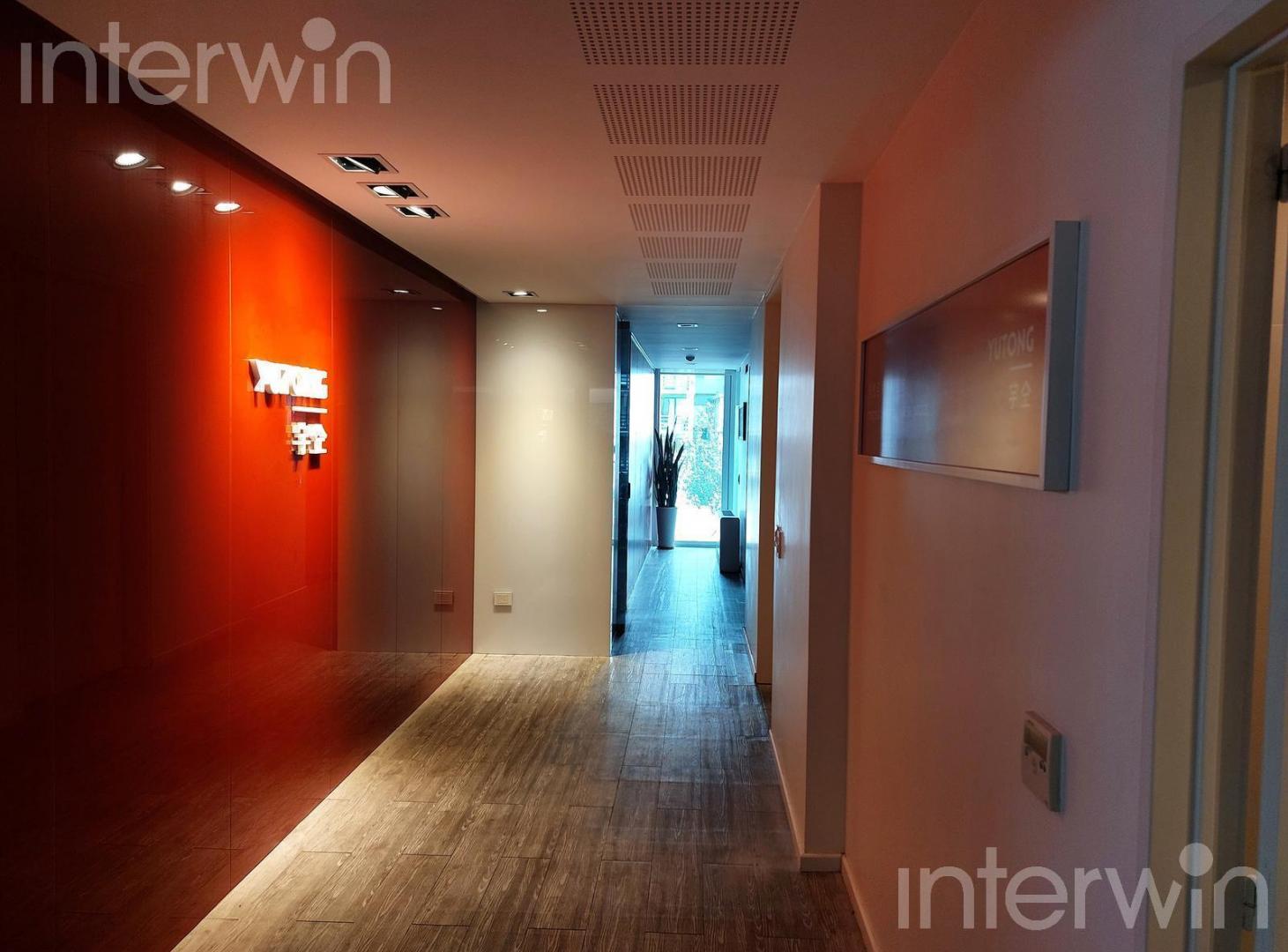 Foto de Excelente Oficina de 150 m2 con vista abierta y 2 Cocheras en Palermo, imagen 5