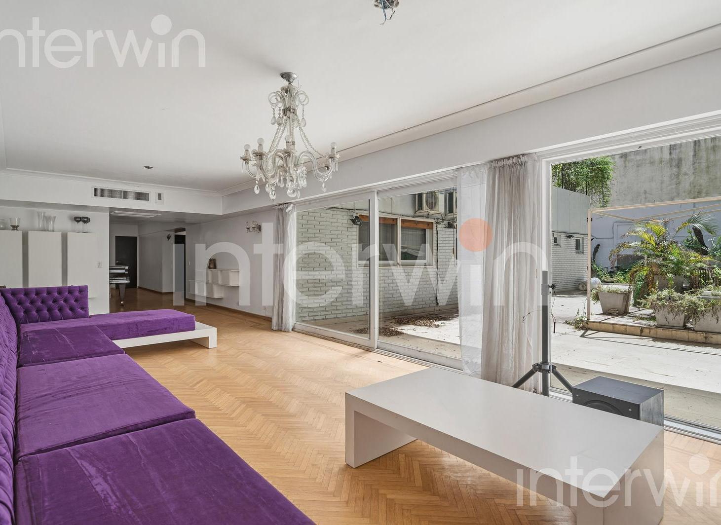 Departamento en Venta - 6 ambientes - Cocheras - Baulera - Patio/Jardín- Depend - Belgrano