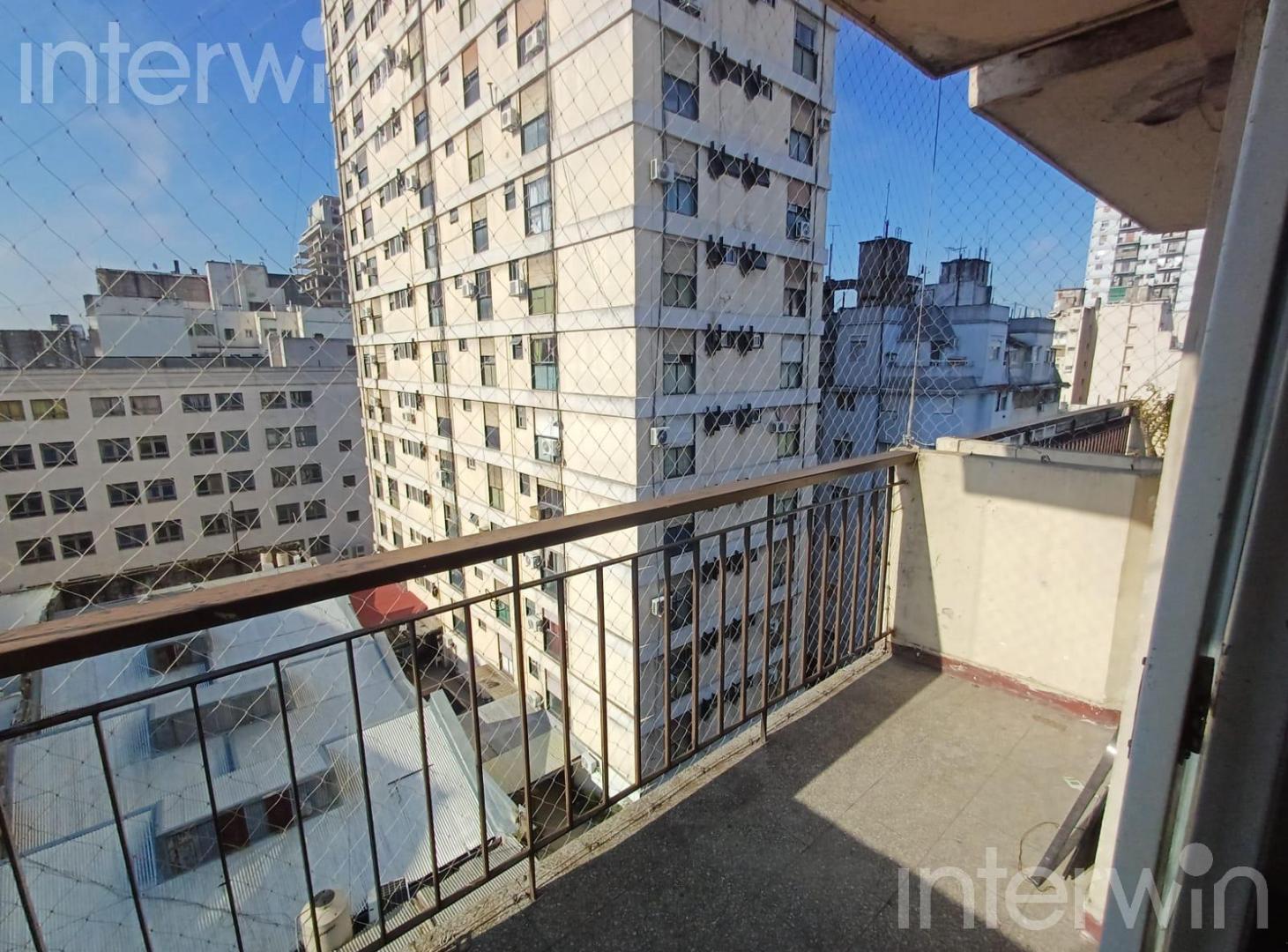Departamento en Venta - 2 ambientes - Balcón - Balvanera