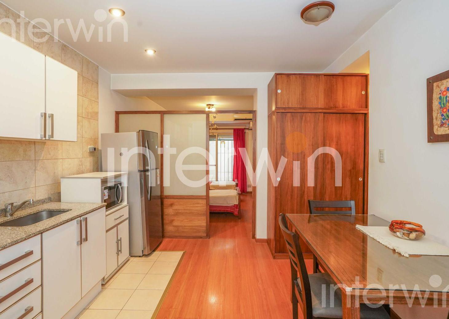 Departamento / Monoambiente en Venta - Cochera - Patio - Almagro