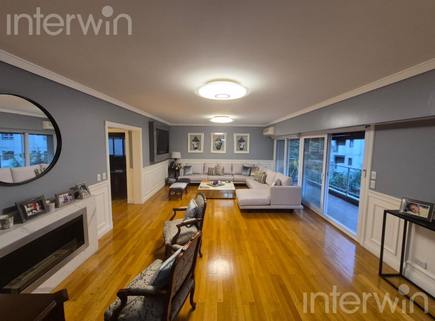 Departamento en VENTA de 5 ambientes con dependencias y cochera Fija en Belgrano