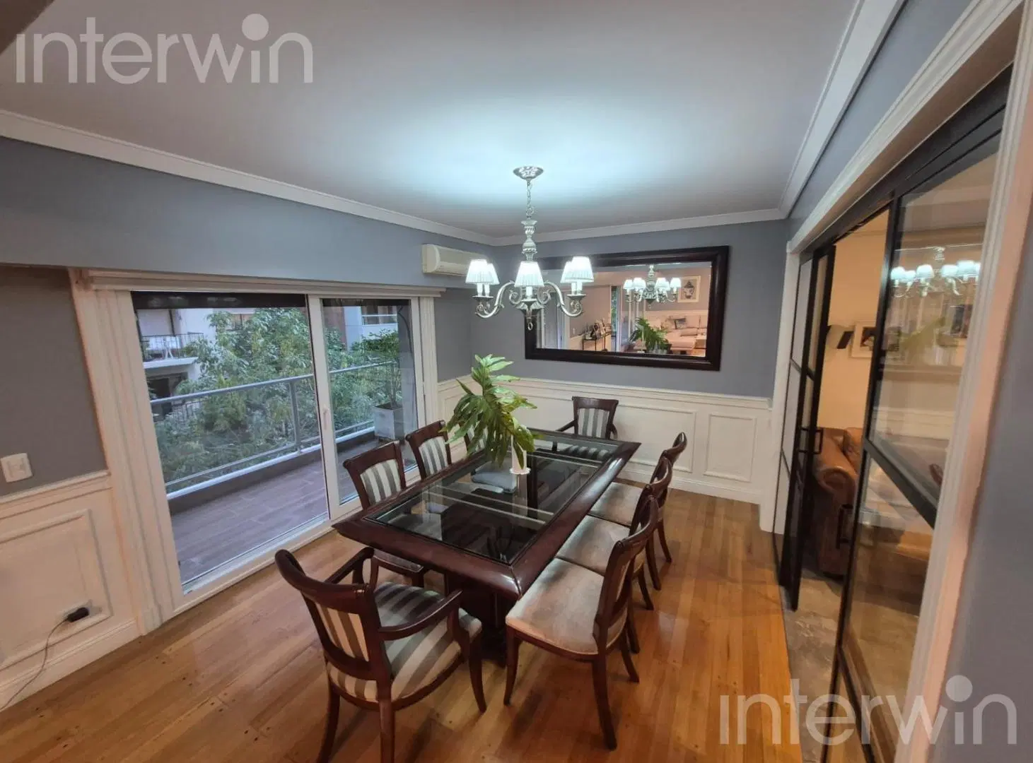 Departamento en VENTA de 5 ambientes con dependencias y cochera Fija en Belgrano 3