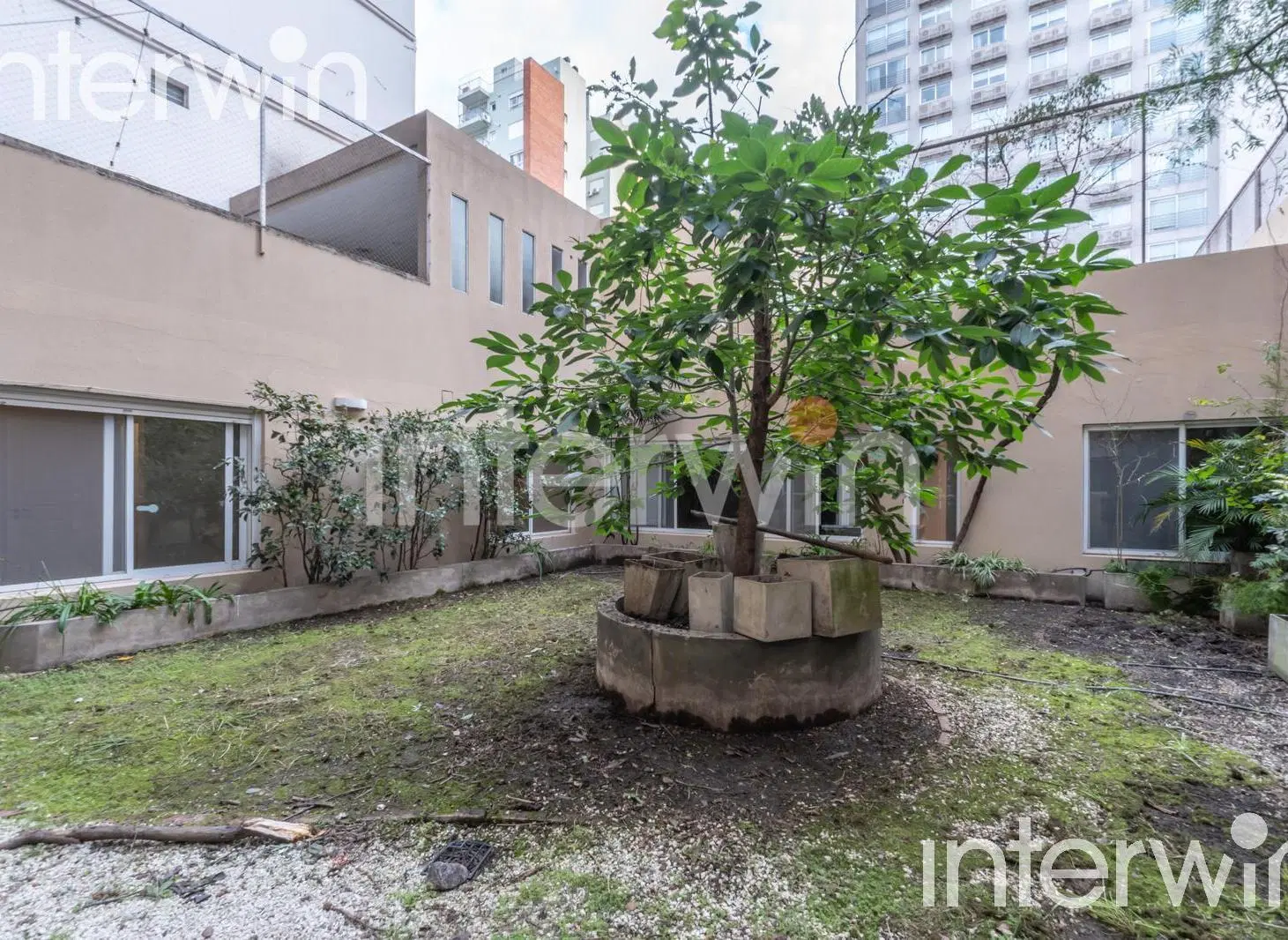 Departamento en ALQUILER - Duplex - 5 ambientes c/jardín cochera doble y baulera - Belgrano - 4