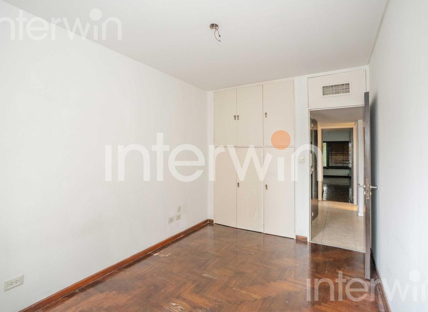 Departamento en Venta - 4 ambientes - Dependencias - Cochera - Palermo