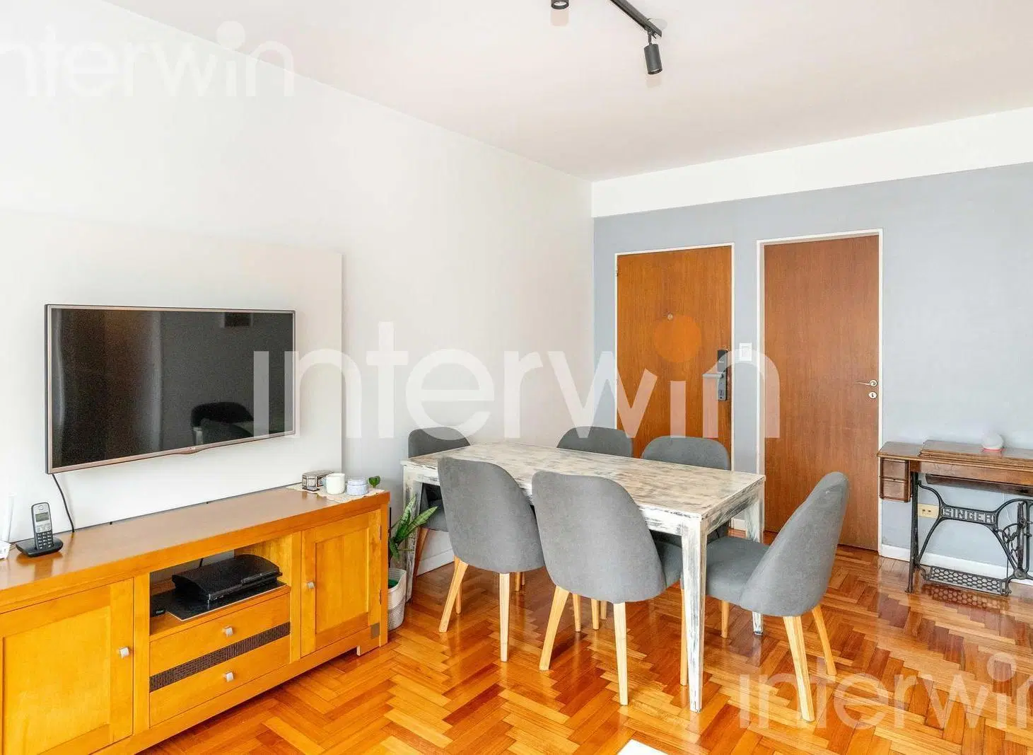 Departamento en VENTA de 3 ambientes con cochera en Belgrano. 4