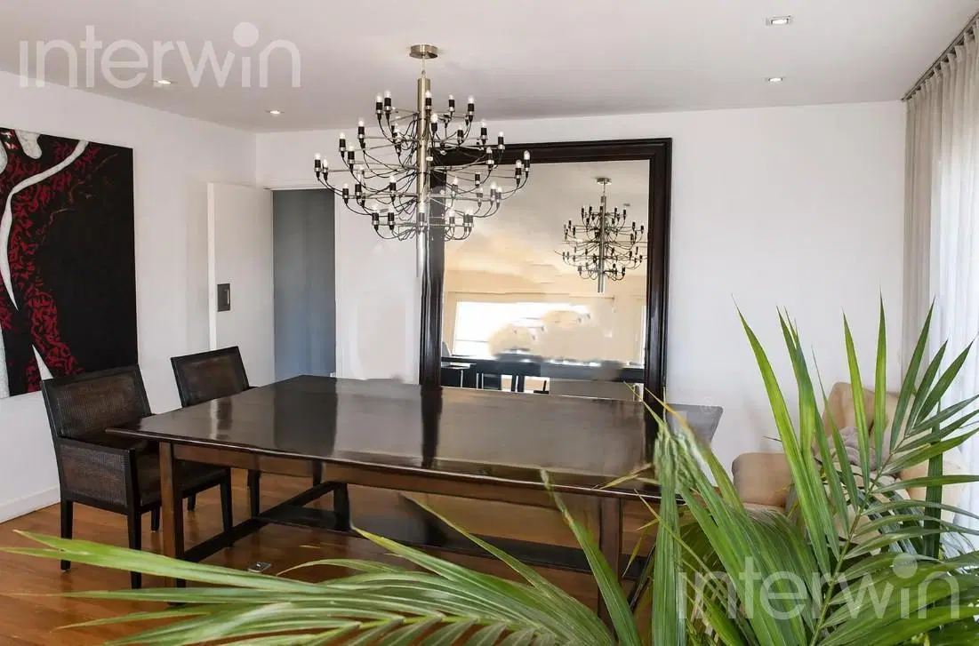 Departamento en  Venta - 4 amb - Balcón - Terraza - Cochera doble -Piso Alto - Belgrano. 5