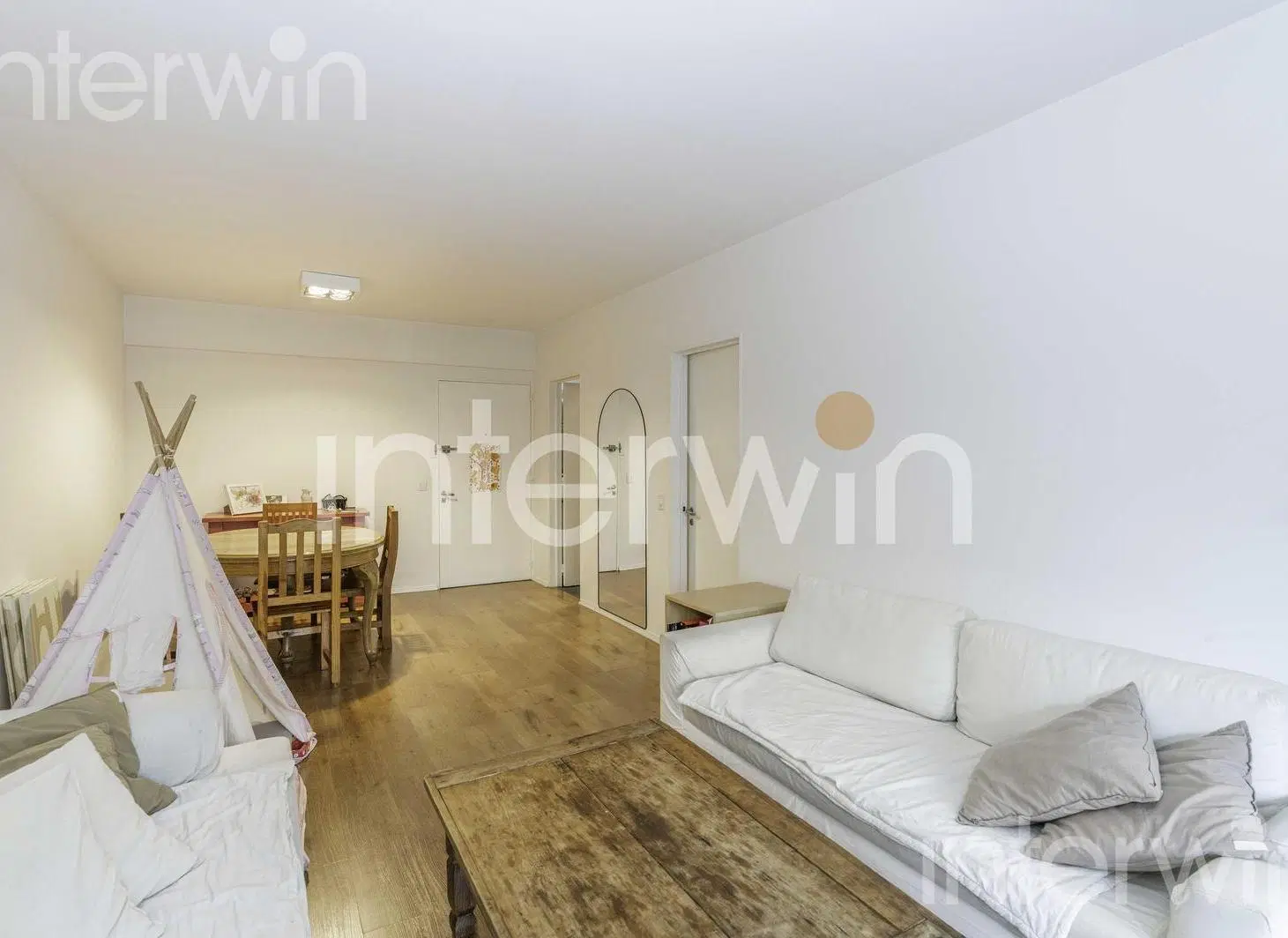 Departamento en VENTA, 4 ambientes con cochera fija y patio - Palermo. 3