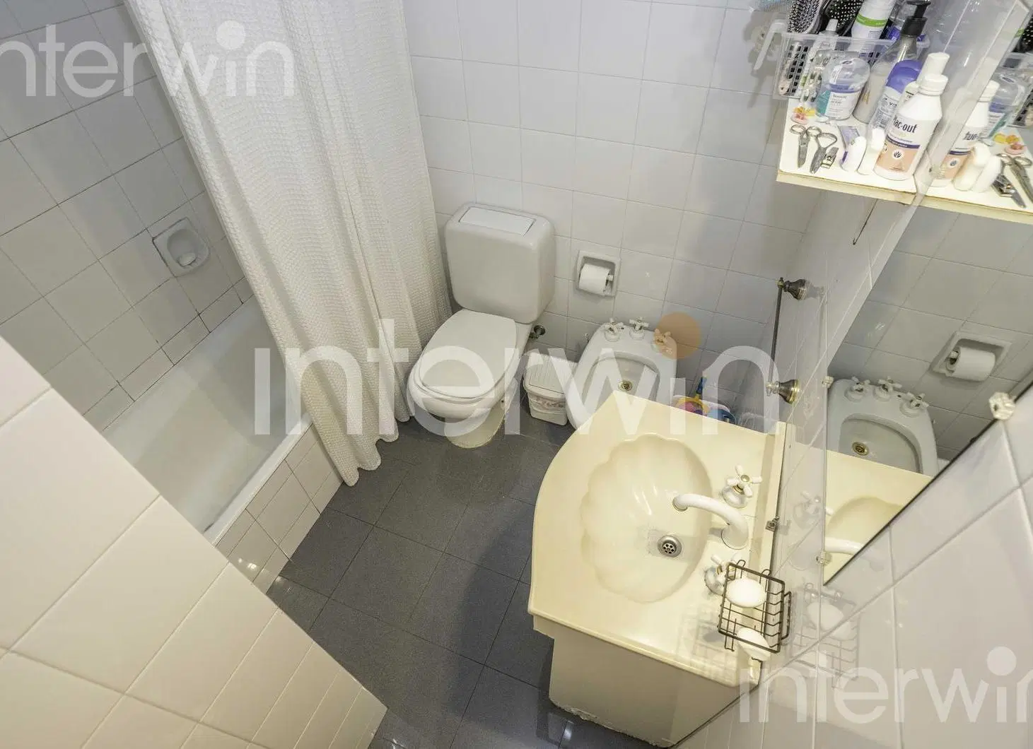 Departamento en VENTA, 4 ambientes con cochera fija y patio - Palermo. 5