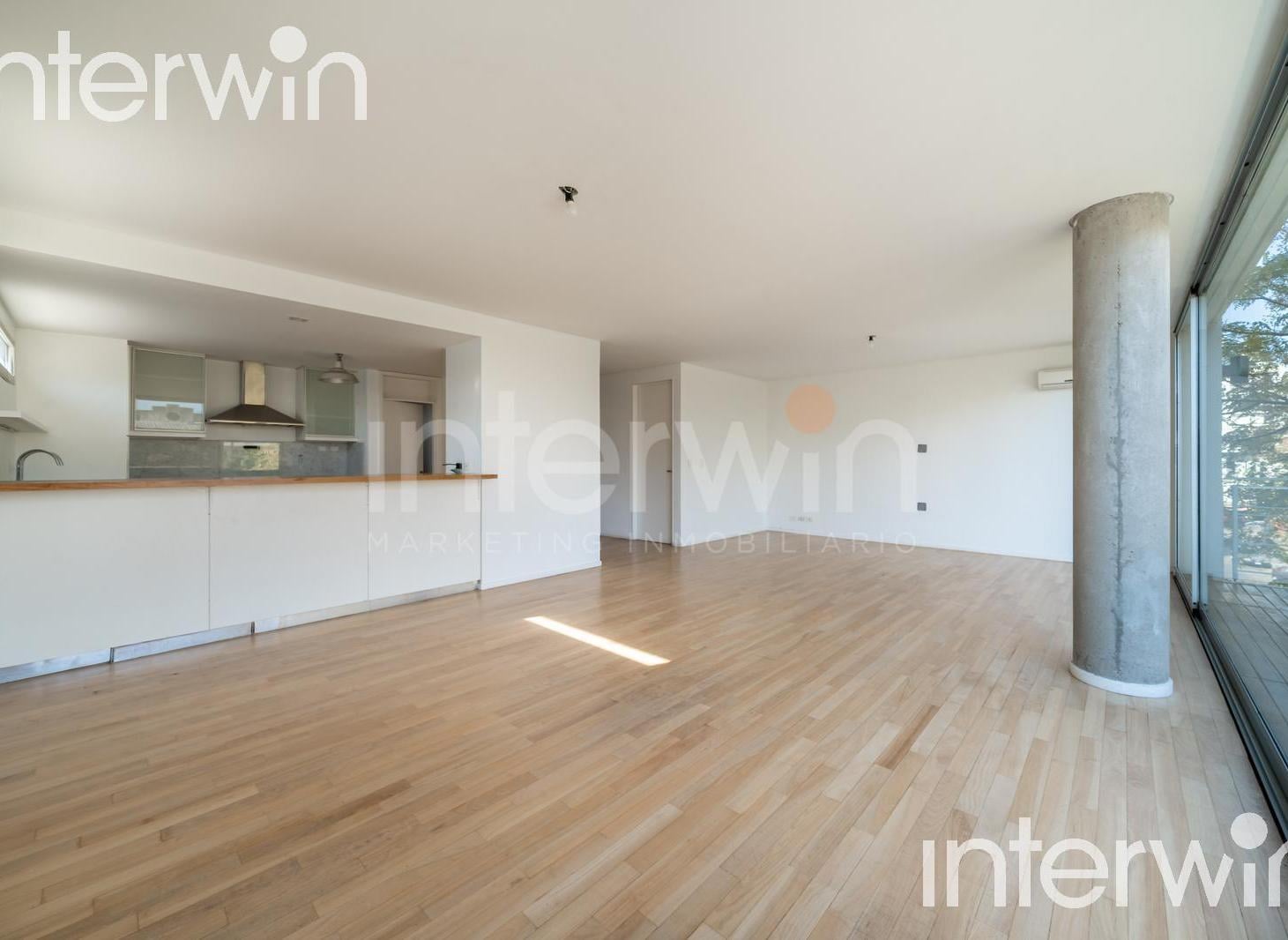 Foto de Triplex de 4 ambientes al frente con terraza propia y cochera - Palermo, imagen 1