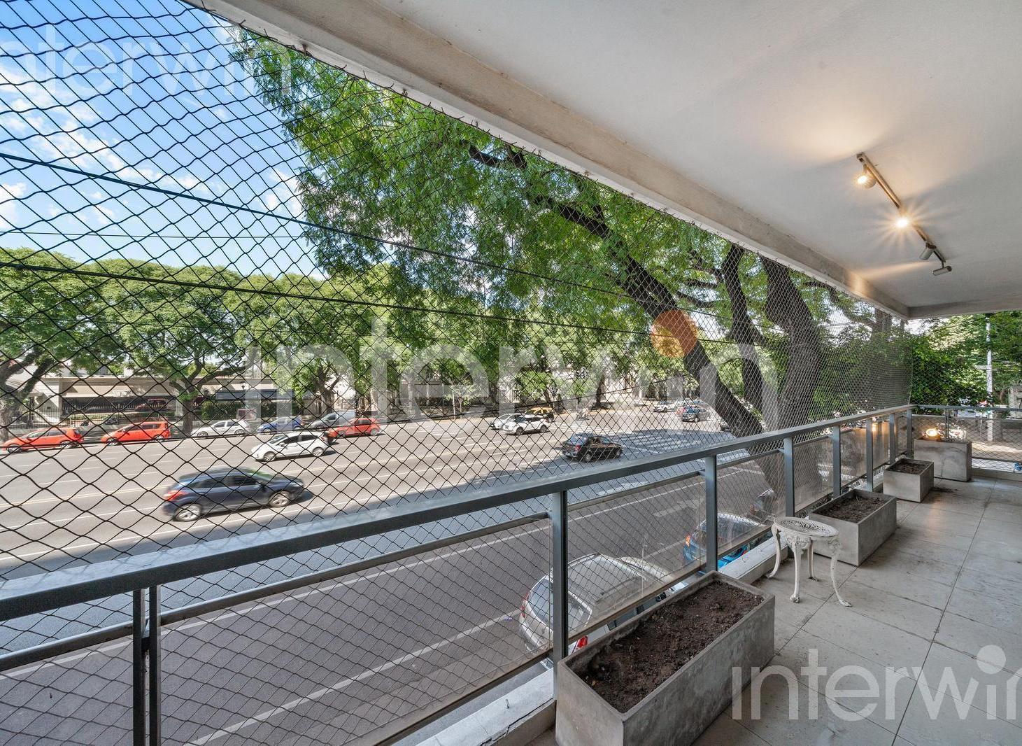 Foto de Departamento en Venta - 5 amb - Cochera - Baulera - Patio - Reciclado, imagen 2