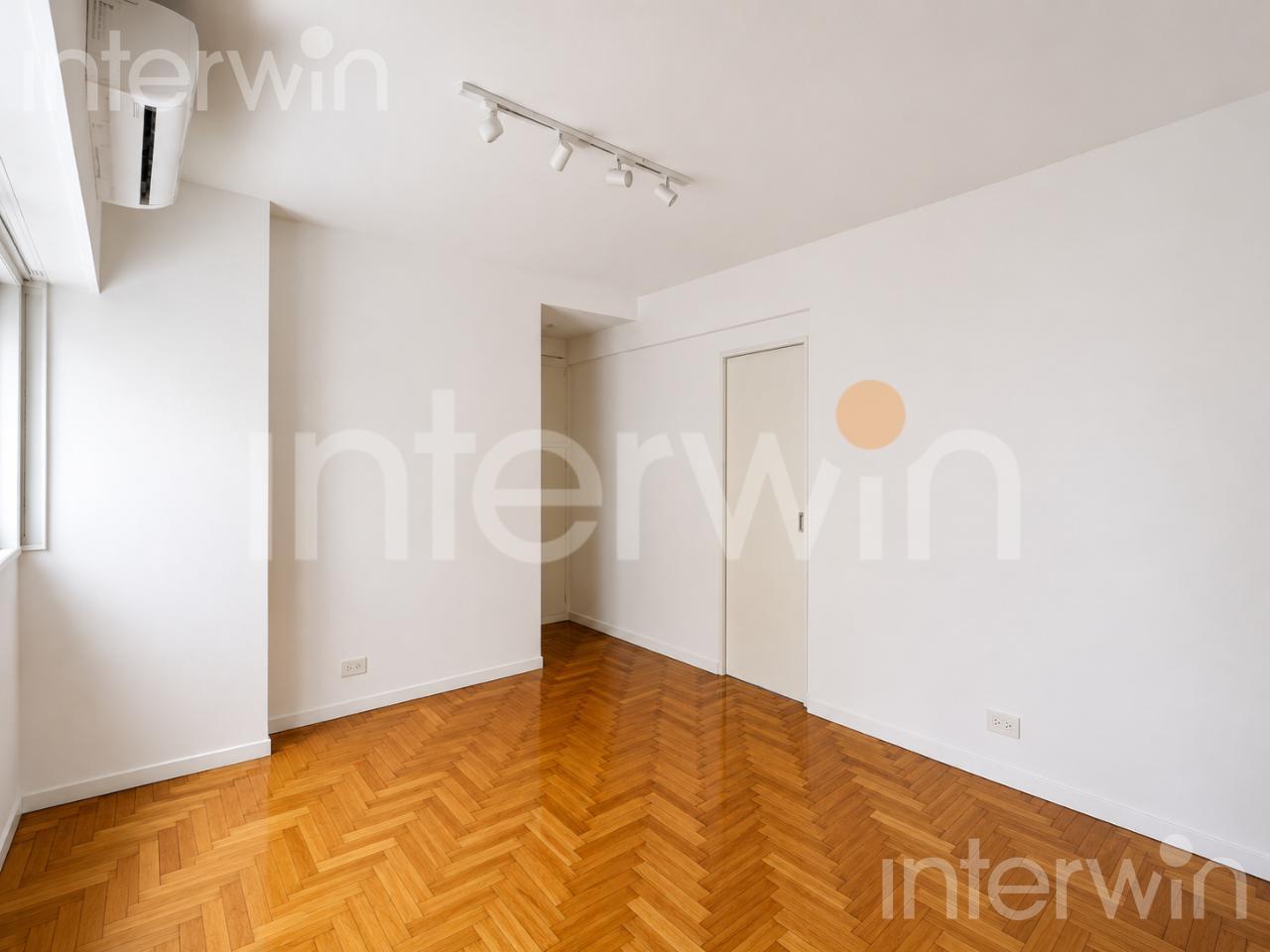 Foto de Departamento en VENTA - 2 Ambientes - Terraza - Centro, imagen 1
