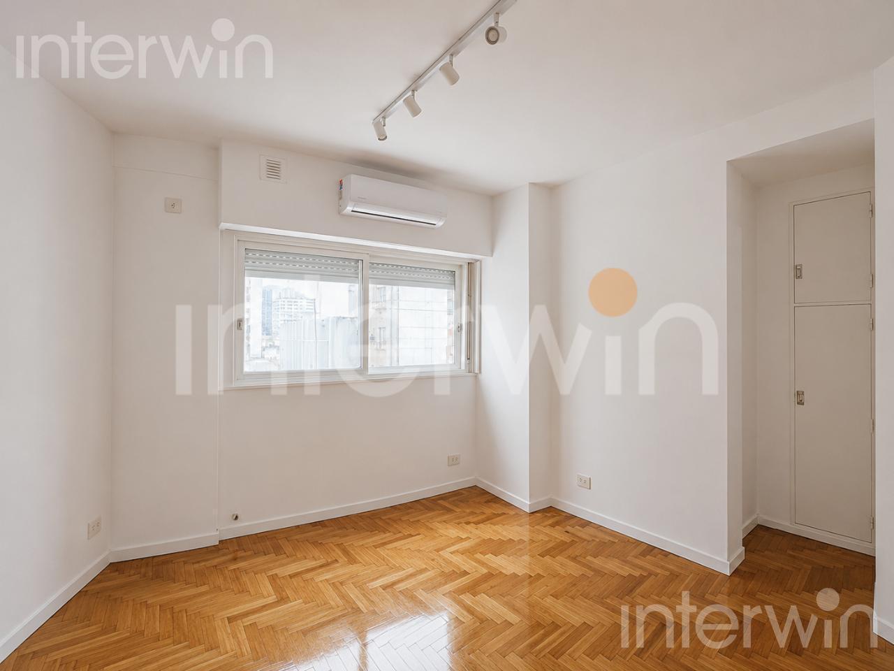 Foto de Departamento en VENTA - 2 Ambientes - Terraza - Centro, imagen 2