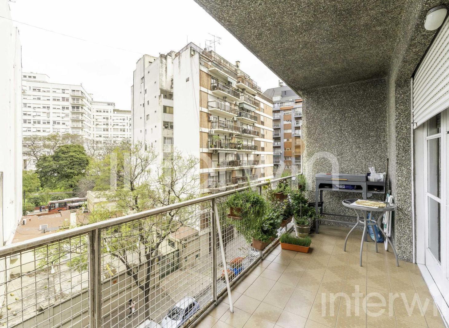 Foto de Depto en Venta - 3 amb - Balcón aterrazado - A RECICLAR - Baulera, imagen 3