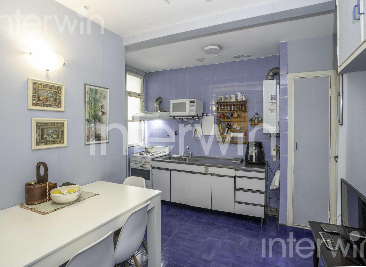 Foto de Depto en Venta - 3 amb - Balcón aterrazado - A RECICLAR - Baulera, imagen 5