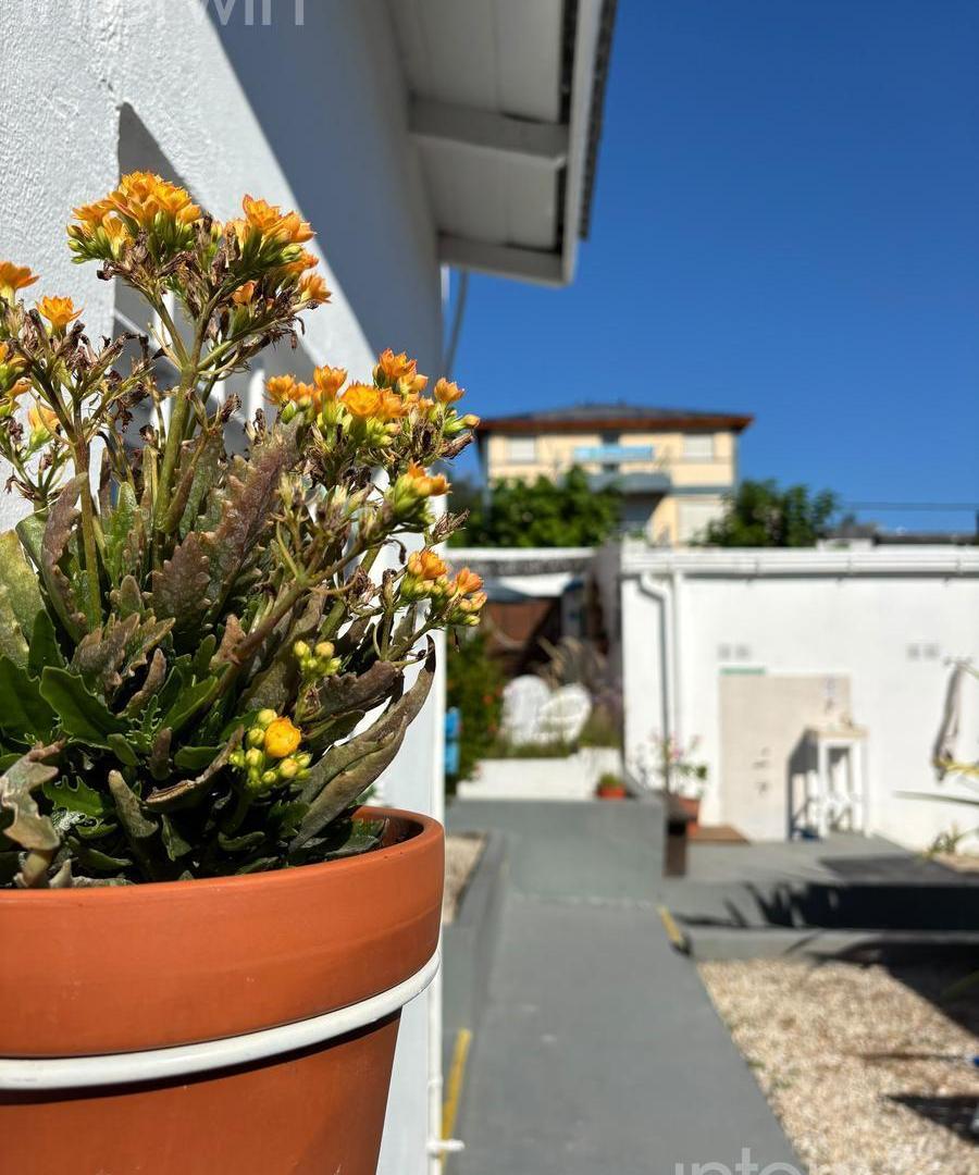 Foto de Casa / Hospedaje en Venta - 13 ambientes - Fondo de Comercio - Costa, imagen 3