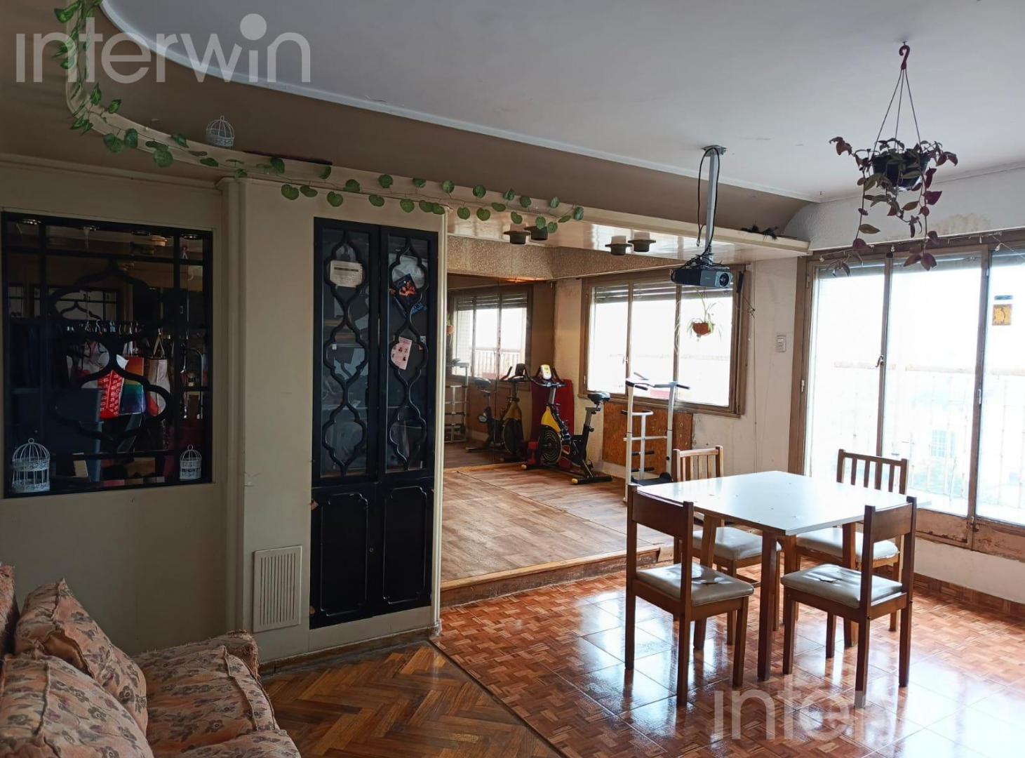 Foto de Departamento en Venta - 3 ambientes - Palier privado - A RECICLAR, imagen 2
