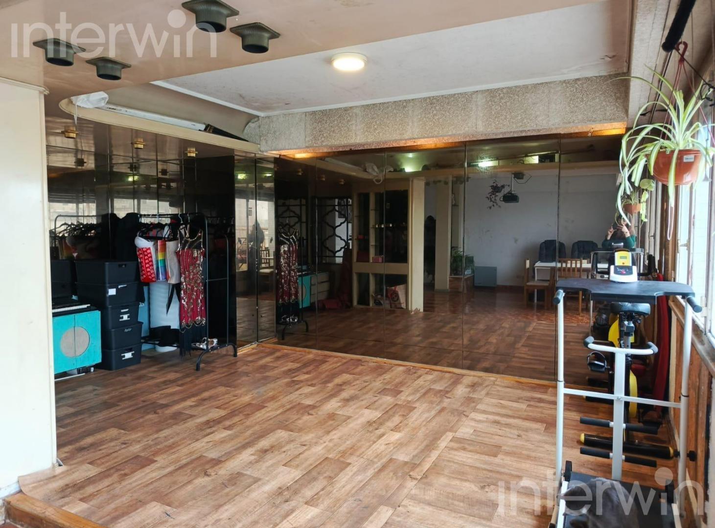 Foto de Departamento en Venta - 3 ambientes - Palier privado - A RECICLAR, imagen 5