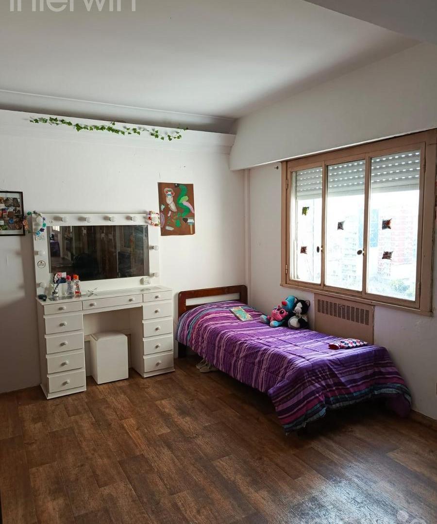 Foto de Departamento en Venta - 3 ambientes - Palier privado - A RECICLAR, imagen 3