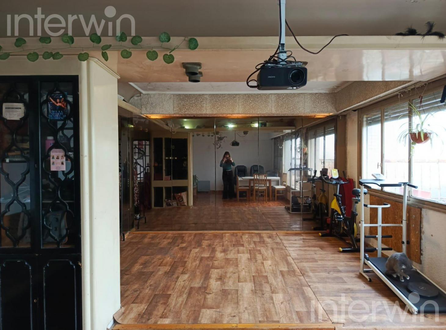 Foto de Departamento en Venta - 3 ambientes - Palier privado - A RECICLAR, imagen 4