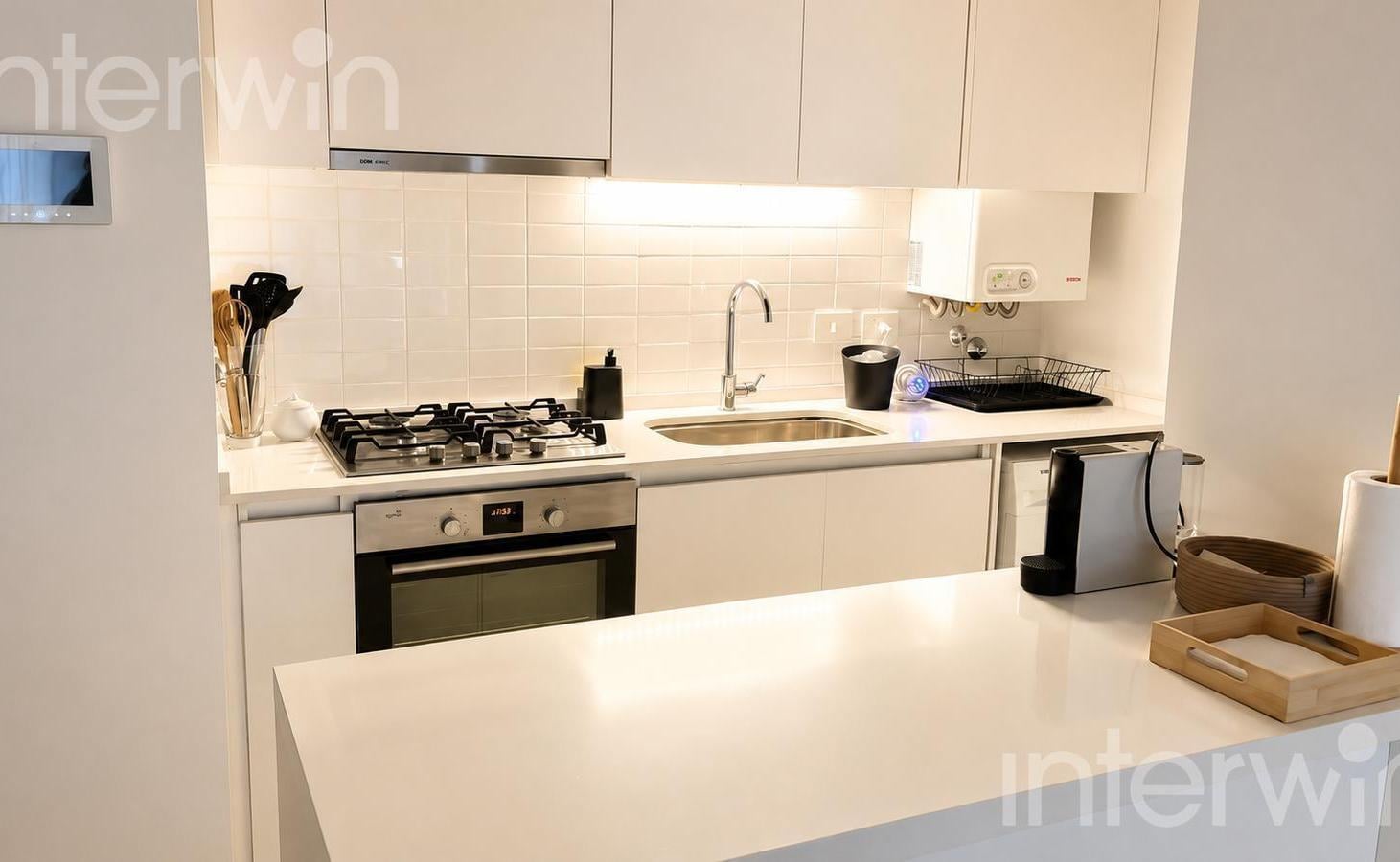Foto de Departamento en Venta - 2 ambientes - Balcón - Cochera - Belgrano, imagen 2