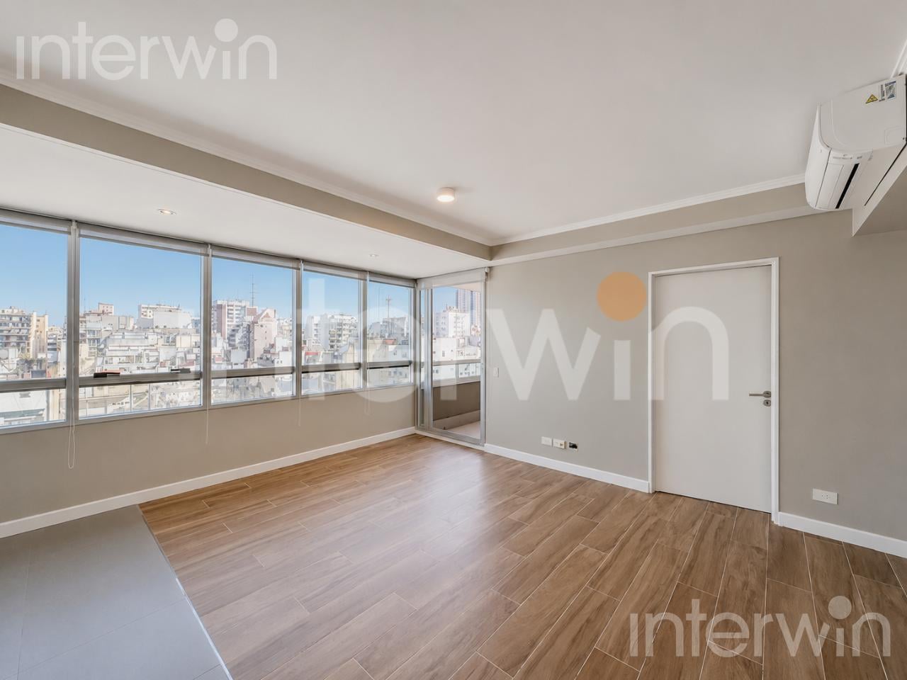 Foto de Departamento en Alquiler - 2 ambientes - Balcón - Cochera - Recoleta, imagen 3