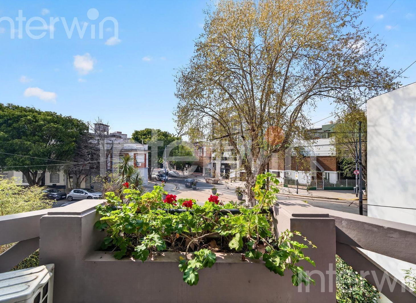 Foto de Casa en VENTA - 7 ambientes con dep - jardin - piscina - cochera, imagen 3