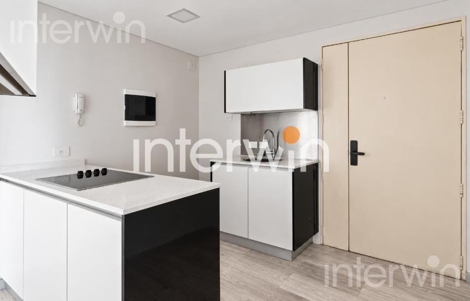 Foto de Departamento en ALQUILER - 2 ambientes c/balcón y cochera - Recoleta -, imagen 3