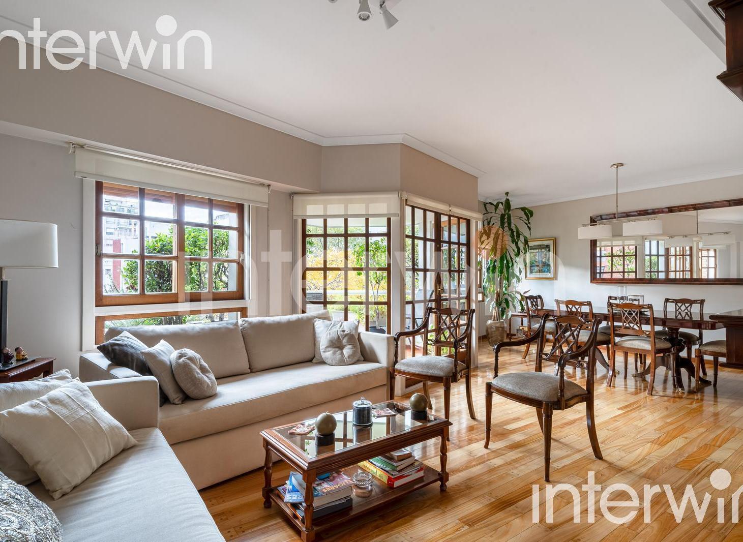 Foto de Departamento en Venta - 4 ambientes - Balcón - Cochera - Caballito., imagen 2