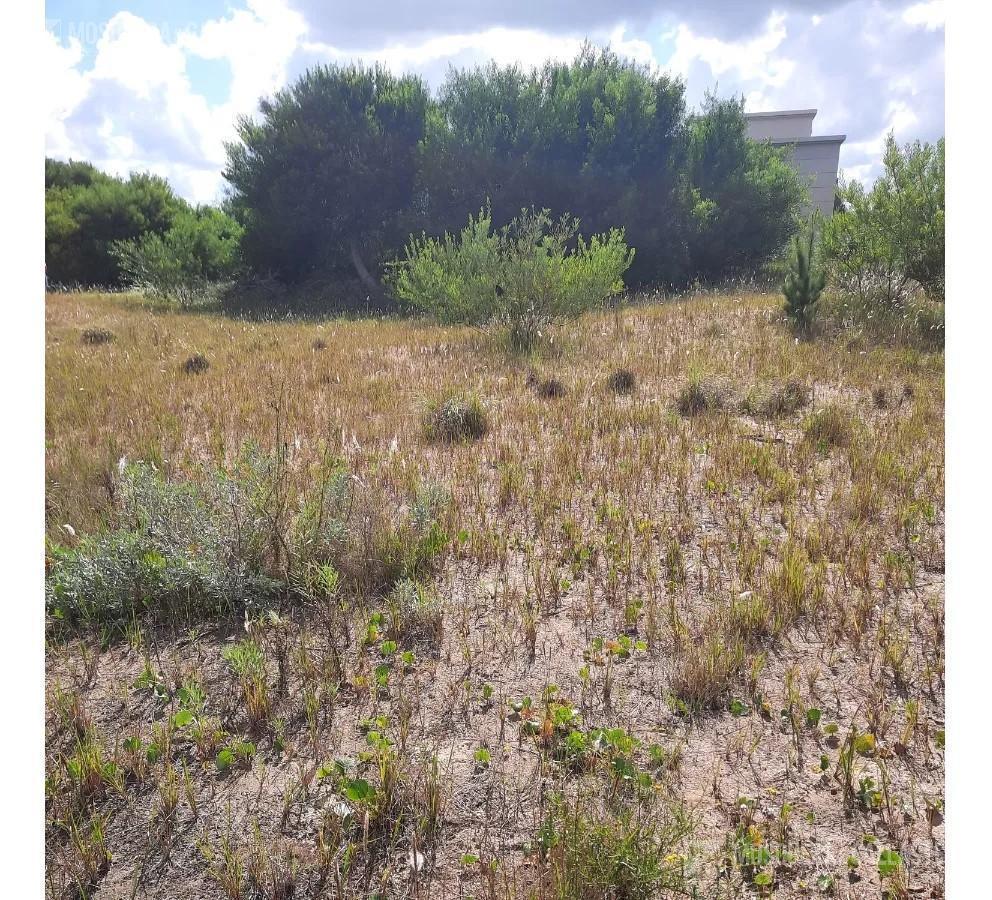 Terreno en Senderos IV 3