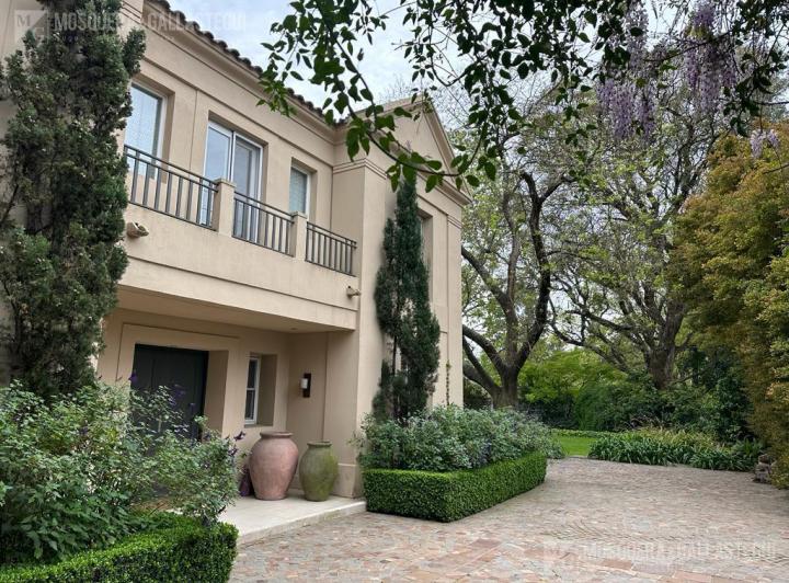 Casa en venta en La Horqueta. 1