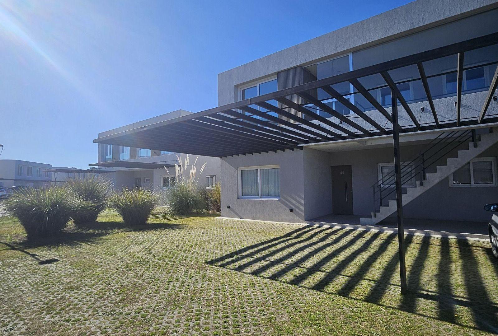 Casa en Pilara