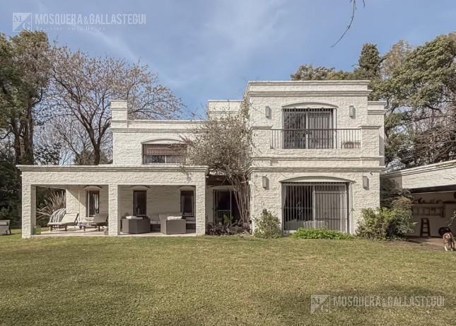 Casa 6 Ambientes - Las Lomas-La Merced