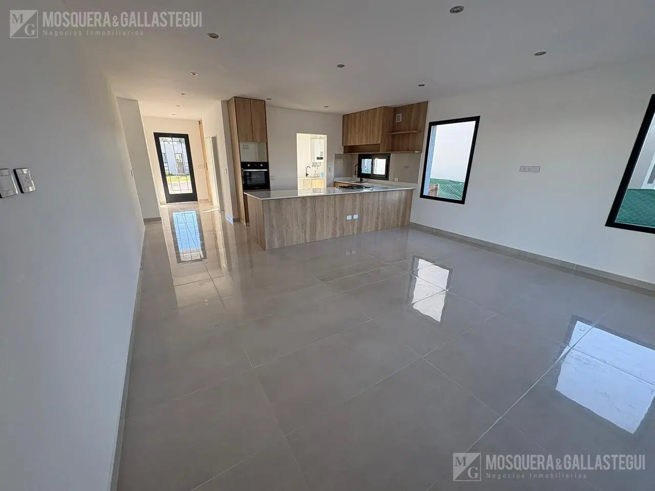 Casa en venta en Santa Elisa 3