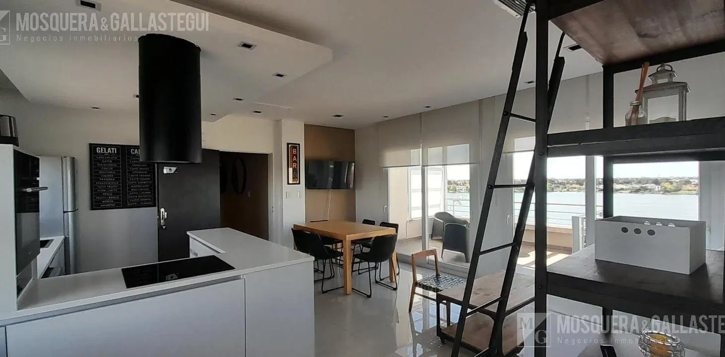 Departamento en alquiler temporario. Amoblado. Impecable. 2 o 3 cocheras. 1
