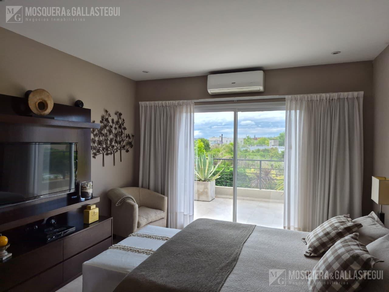 Foto de Excelente casa,lote interno, 3 dormitorios, escritorio o dependencias, imagen 2